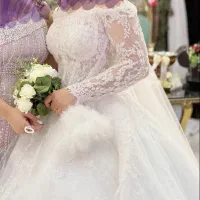 لباس عروس دانتل فرانسوی کارشده شده دنباله دار