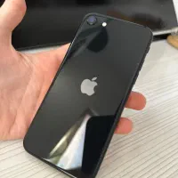 ایفن se 2020 گیگ۱۲۸