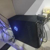 کامپیوتر میانرده رو به پایین، فول و جداگانه