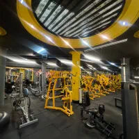 استخدام نیرو خدمه اقا برای باشگاه