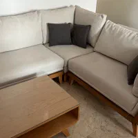 مبلمان راحتی ال به همراه میز جلو مبل