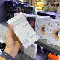 اپل iPhone 6s با حافظهٔ ۶۴ گیگابایت|موبایل|تهران, شیخ هادی|دیوار