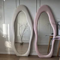 قاب اینه دفرمه پارچهای پینترسی