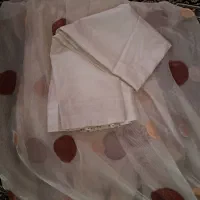 یک جفت پرده حریر همراه با زیر پرده