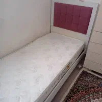 تخت یک نفره در حد نو
