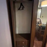 کمد، درب کشویی با آینه، دو کشو و ۸ طبقه|تخت و سرویس خواب|تهران, ارم|دیوار