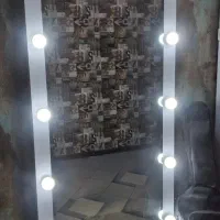 آیینه هالیوودی