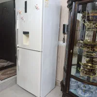 یخچال دیجیتالی بدون برفک دوتا هست درحدصفر