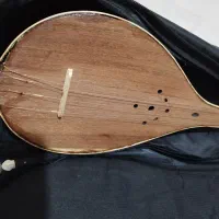 سه تار|سازهای سنتی|شیراز, شهرک گلدشت حافظ|دیوار