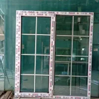 پنجره اماده UPVC دوجداره/توری پلیسه شیشه دوجداره