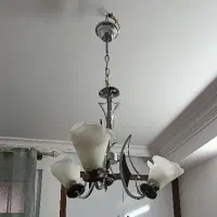 یک جفت لوستر|لوستر و چراغ آویز|قم, باغ کرباسی|دیوار