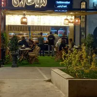 استخدام آشپز و صندوق دار تمام وقت و پاره وقت