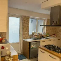 آپارتمان ۱۳۵متری دوخوابه گلستان۲۰ طبقه۱