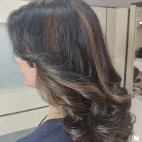 خدمات  رنگ و لایت تخصصی و کراتین احیا و صافی|خدمات آرایشگری و زیبایی|تهران, سعادت‌آباد|دیوار