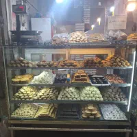 دو  عدد ویترین