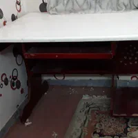 میز کامپیوتر چوبی