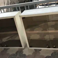 دو عدد کابینت سالم درب شیشه ای‌