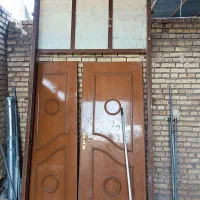 فروش دو درب آهنی ویک درب چوبی دست دوم درحدنو|مصالح و تجهیزات ساختمان|شوشتر, |دیوار