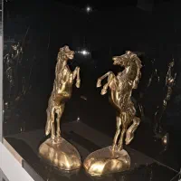 برنزی|مجسمه، تندیس، ماکت|چهاردانگه (تهران), |دیوار