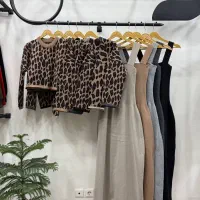 سارافون و بافت پلنگی|لباس|بیرجند, |دیوار