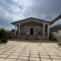 ویلا ۲۶۰ متری / حیاط دلباز