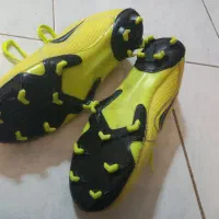 کفش فوتبالی استوک نو نایکی|کیف، کفش، کمربند|کرمانشاه, |دیوار