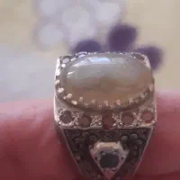 انگشتر|جواهرات|اصفهان, قلعه طبره|دیوار