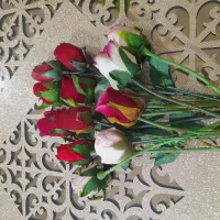 ۱۲ تا شاخه گل رز مصنوعی|گل مصنوعی|قم, زاد|دیوار