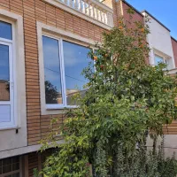 سوئیت-1-و2-خوابه-جنب-خانه-های-تاریخی-با-کولر-گازی