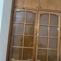 کمد جا دار از جنس چوب به فروش میرسد