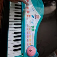 پیانو پایه دار برقی ۳۷ کلیده نو و سالم|اسباببازی|تربت جام, شهرک معلم|دیوار