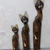 مجسمه گربه چوبی
