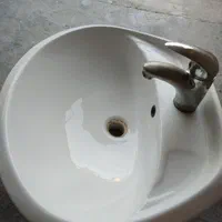 روشویی سرامیکی سالم به همراه شیرآلات|لوازم سرویس بهداشتی|چالوس, |دیوار