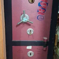 گاوصندوق دوطبقه