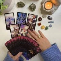 فال قهوه تاروت چای شمع تراپی