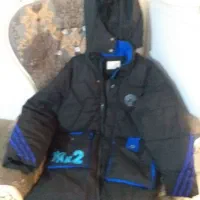 کاپشن وپالتو و بارونی همگی باهم سالم ودر حدنو