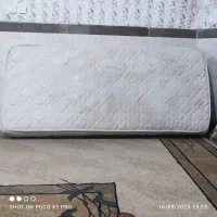 یک تشک طبی فنری نو نو محکم کم استفاده شده تمیز|تشک تختخواب|شیراز, فخرآباد (دروازه کازرون)|دیوار