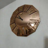 ساعت دیواری