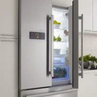 عیبیابی و تعمیر تخصصی انواع یخچال در محل تضمینی