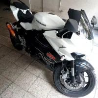 هیوسانگ gt250 در حد
