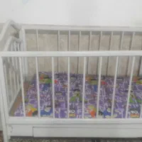 تخت بچه|تخت و صندلی بچه|مشهد, ایثارگران|دیوار