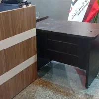 یک عدد میز اداری