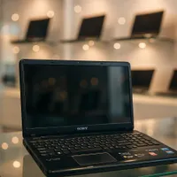 Laptop sony در حد نو