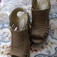 کفش|کیف، کفش، کمربند|بیرجند, |دیوار