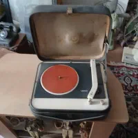 تعدادی رادیو قدیمی|کلکسیون اشیاء عتیقه|گرگان, |دیوار