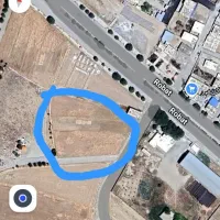 زمین نزدیک شهر