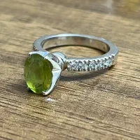 انگشتر زبرجد سبز نقره دستساز زنانه