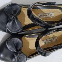 کفش بچه گانه