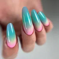 آموزش کاشت ناخن با تخفیف ویژه