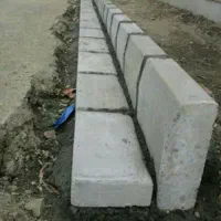 بکارگیری اوستا بنا جهت اجرای جدول و محوطه سازی